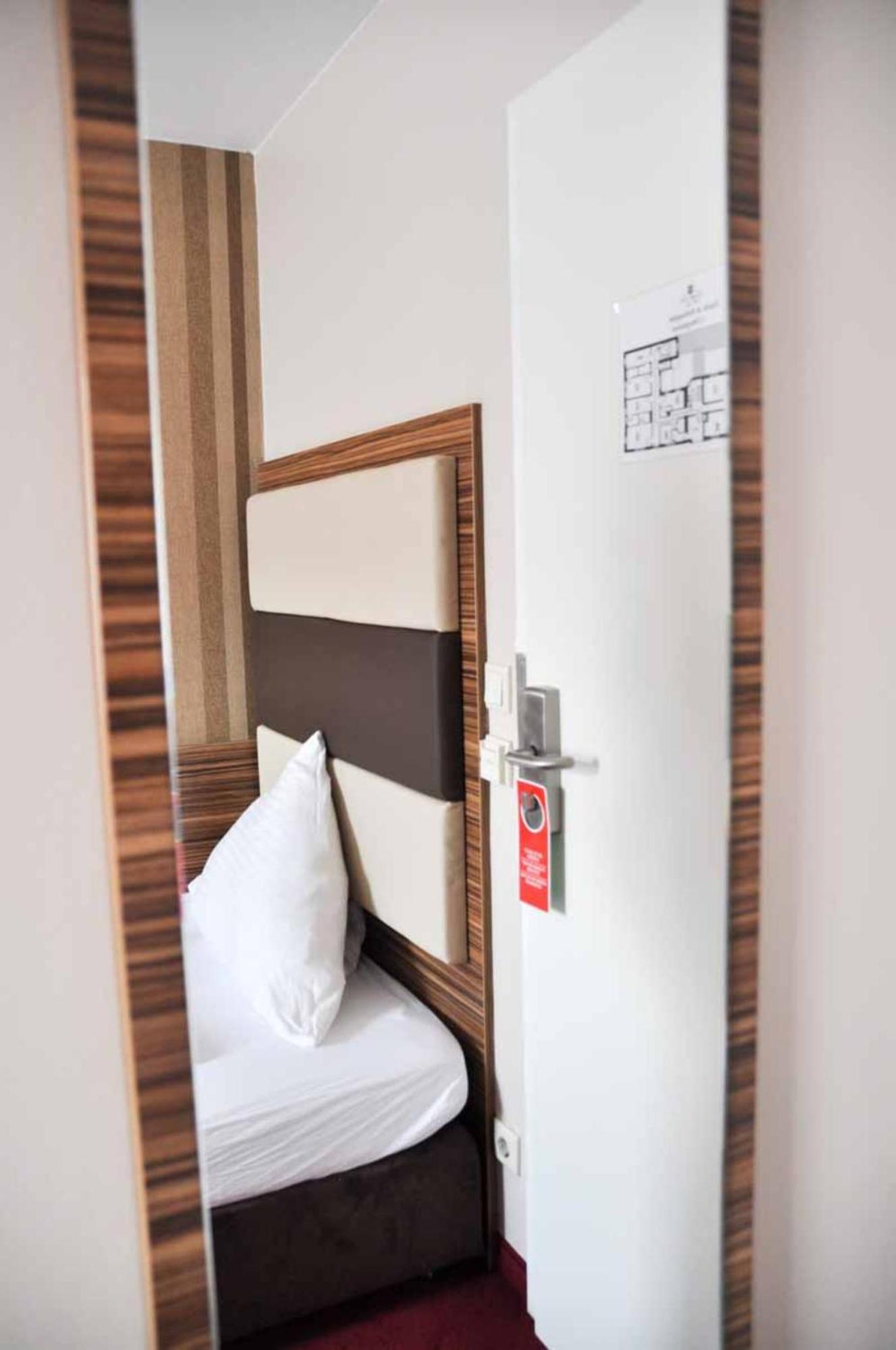 Erde Hotel Erlangen Zewnętrze zdjęcie