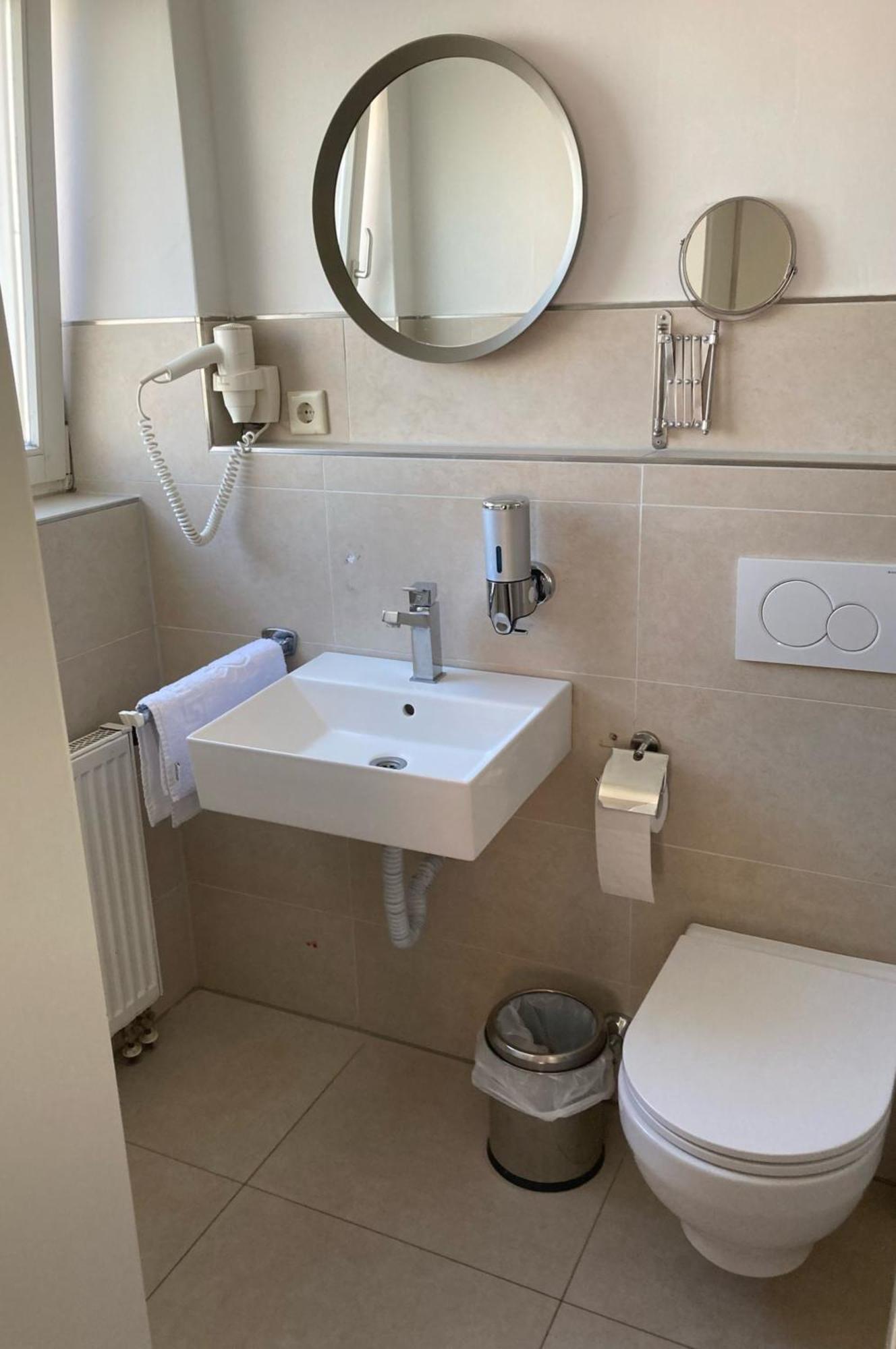 Erde Hotel Erlangen Zewnętrze zdjęcie