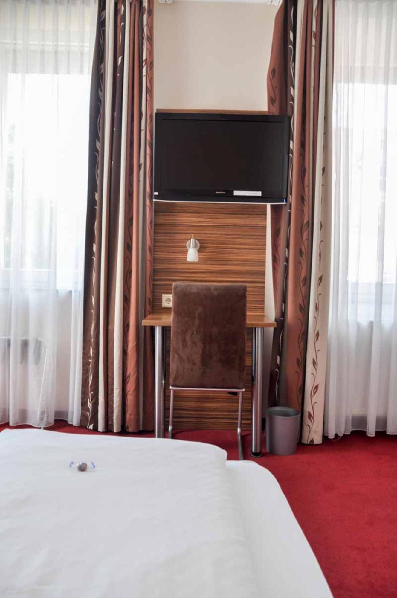 Erde Hotel Erlangen Zewnętrze zdjęcie