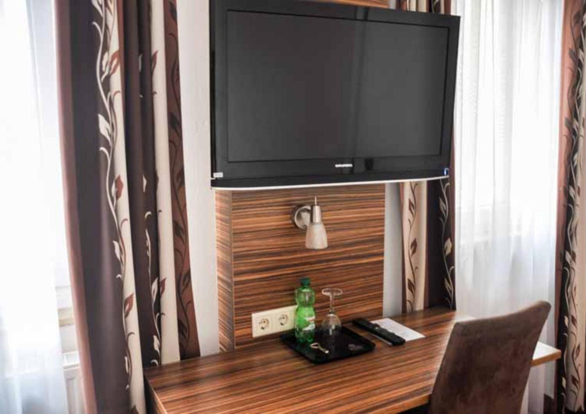Erde Hotel Erlangen Zewnętrze zdjęcie