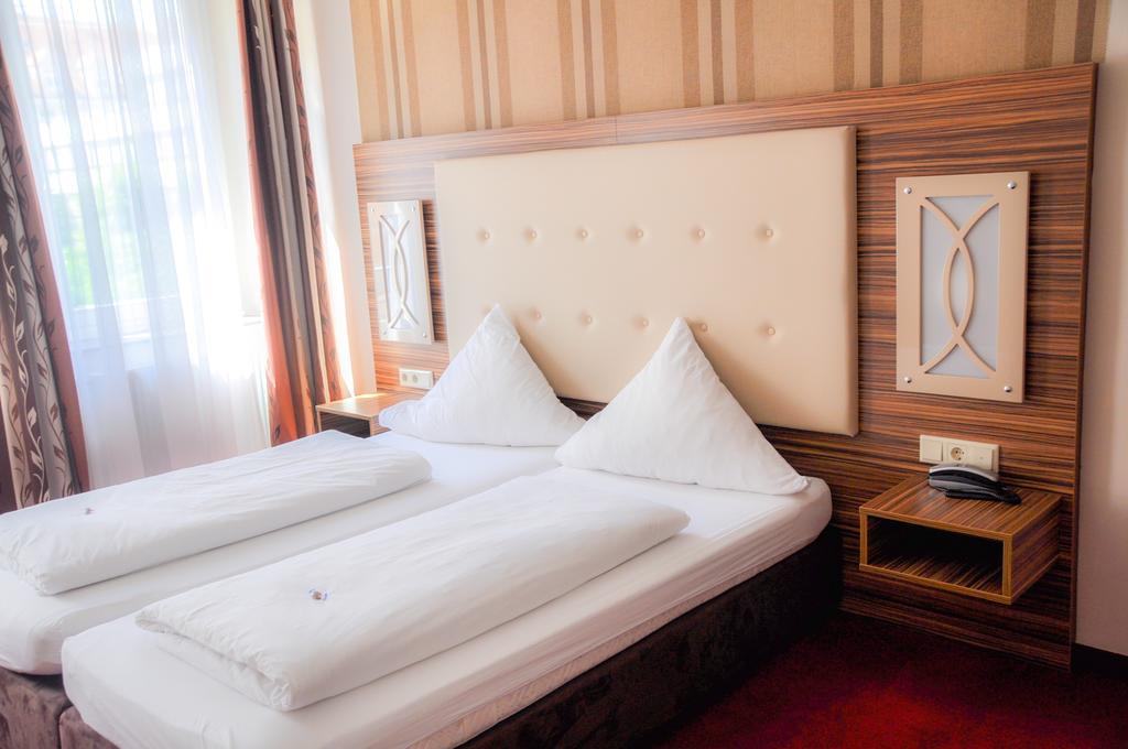 Erde Hotel Erlangen Zewnętrze zdjęcie