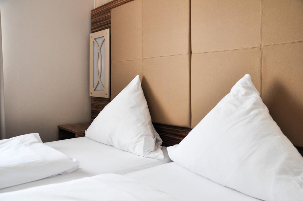 Erde Hotel Erlangen Zewnętrze zdjęcie