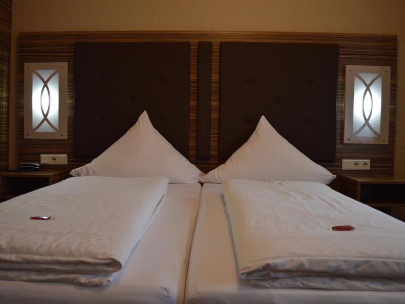 Erde Hotel Erlangen Zewnętrze zdjęcie