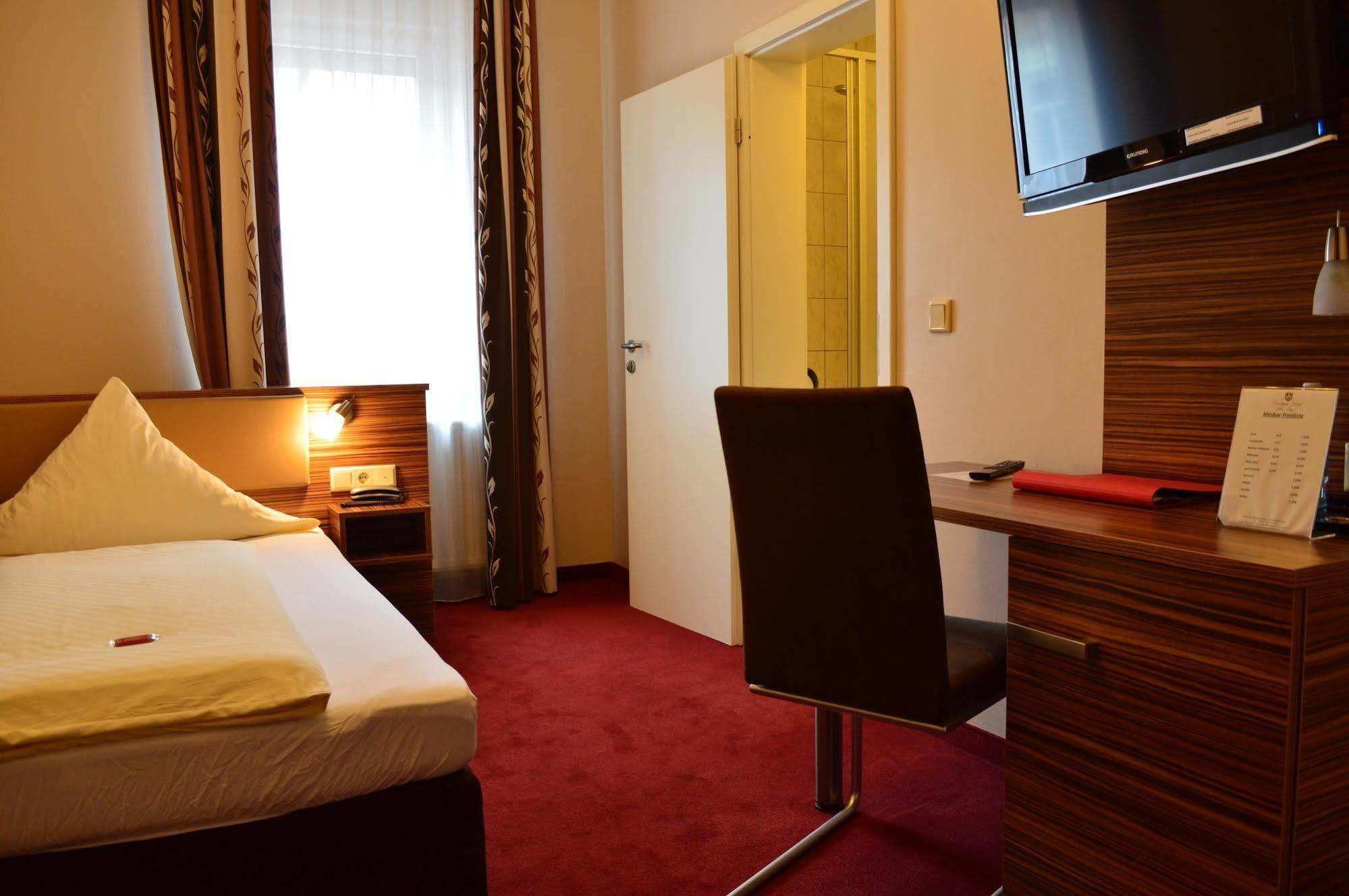 Erde Hotel Erlangen Zewnętrze zdjęcie
